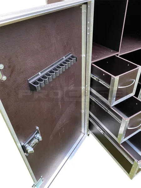 Шкаф (ларь) для конной амуниции Амуна